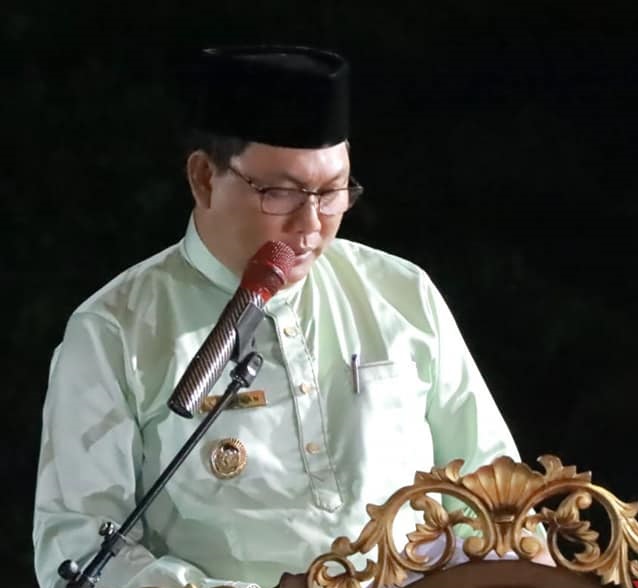 Wakil Bupati Kabupaten Tanjung Jabung barat H. Harian, SH membuka secara resmi Musabaqah Tilawatil Qur'an (MTQ) ke 15 Tingkat Kec. Muara Papalik, Minggu malam (11/06/23).