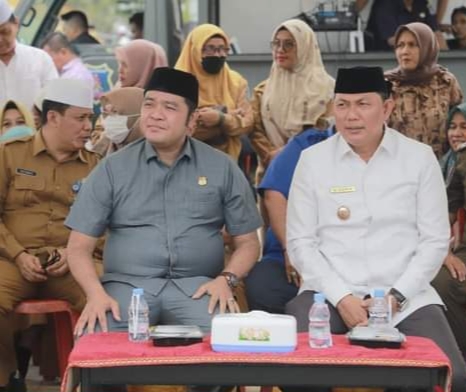 Wakil Bupati Sambut Langsung Kepulangan Jemaah Haji Kabupaten Tanjab Barat Selasa (18/07/23)