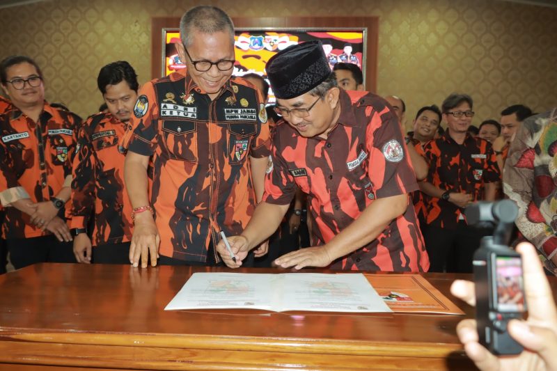 Bupati Tanjab Barat Drs. H. Anwar Sadat, M.Ag hadiri Pelantikan MPC Pemuda Pancasila Tanjab Barat Senin (03/06/23)