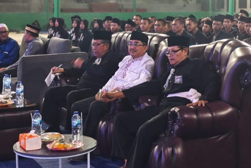 Foto : Bupati Anwar Sadat dan Wagub Abdullah Sani serta undangan lainnya saat hadiri acara wisuda dan pengesahaan warga baru PSHT Sabtu (13/07/24). 