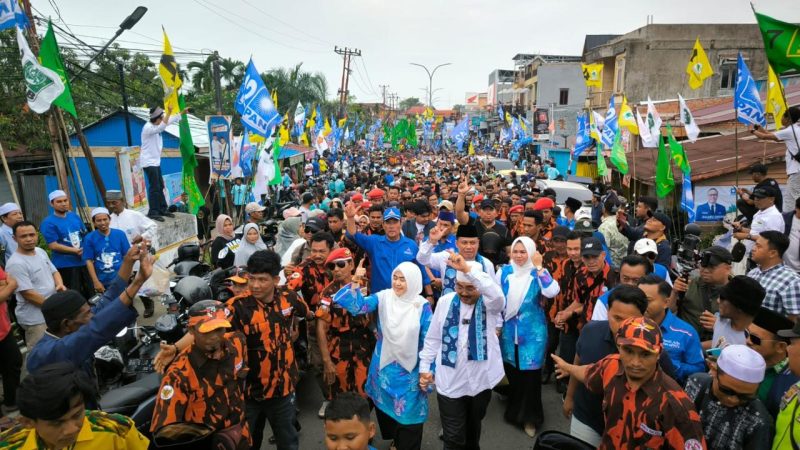 Ribuan Massa Hantarkan UAS-KATAMSO Mendaftar ke KPU Kamis (29/08/24)