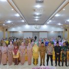 Bupati Tanjab Barat Drs. H. Anwar Sadat, M.Ag saat hadiri peringatan hari Kartini ke-147 Senin (19/05/25)