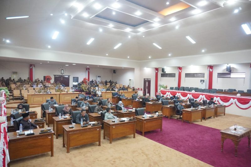 Rapat Paripurna DPRD Tanjab Barat Senin (19/05/25)