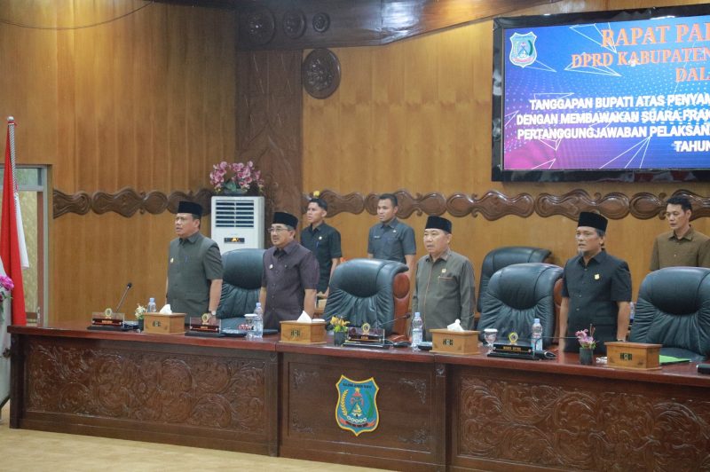 Rapat Paripurna DPRD Tanjab Barat Penyampaian Tanggapan Bupati atas Pemandangan Umum Fraksi-Fraksi atas Ranperda Pertanggungjawaban APBD 2024 Senin (16/06/25)