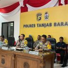Gelaran Rilis Akhir Tahun Polres Tanjab Barat Selasa (30/12/25).